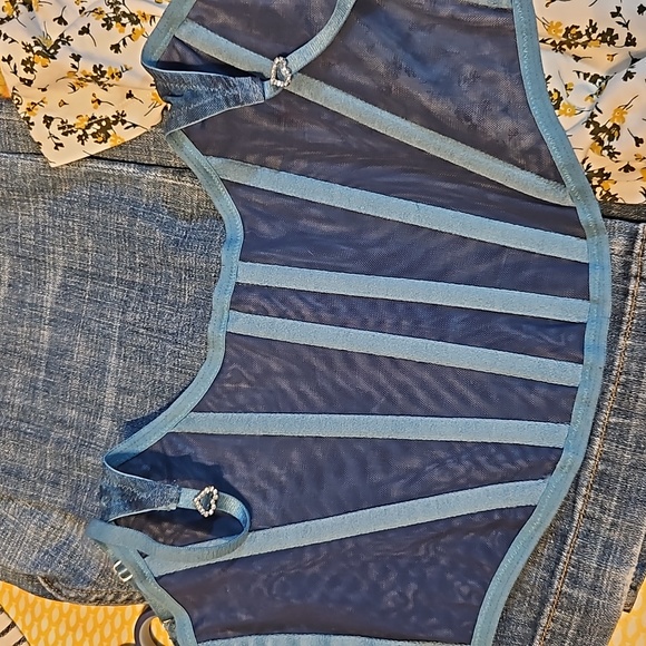 NWoT Size M Urban Outfitters stretch corset "Margot" bustier, 2023 collection - Picture 14 of 16